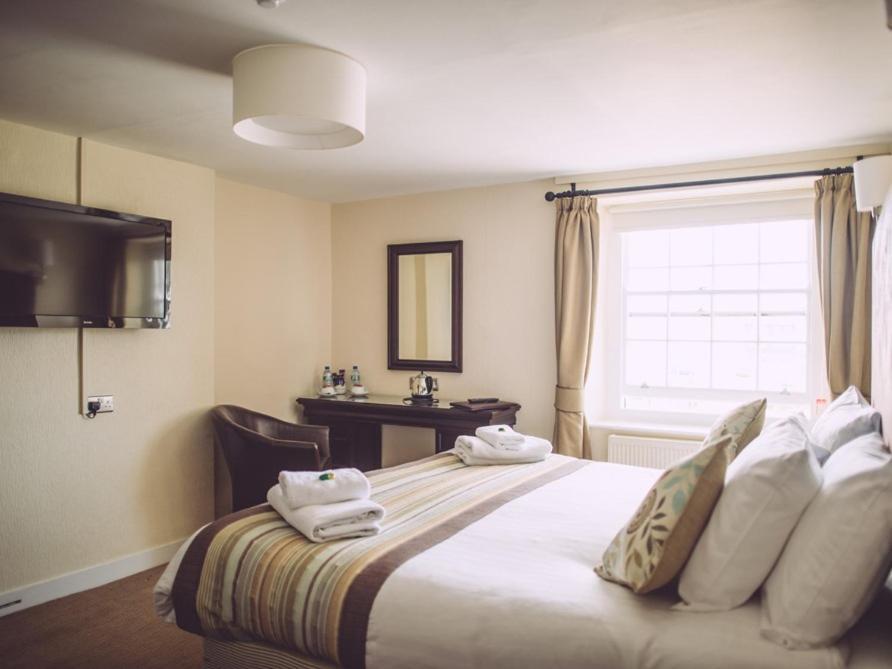 The George Hotel Уест Бей Стая снимка